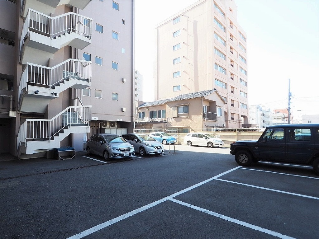 ウィスタリアマンション板橋志村　駐車場