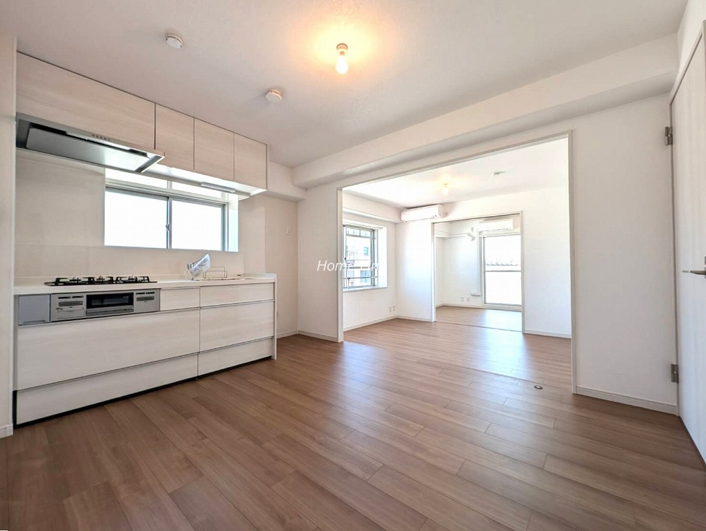 キャスティ上板橋4階 南・東・北向き3方角住戸