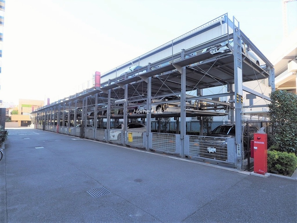 グランスイート浮間舟渡 機械式駐車場