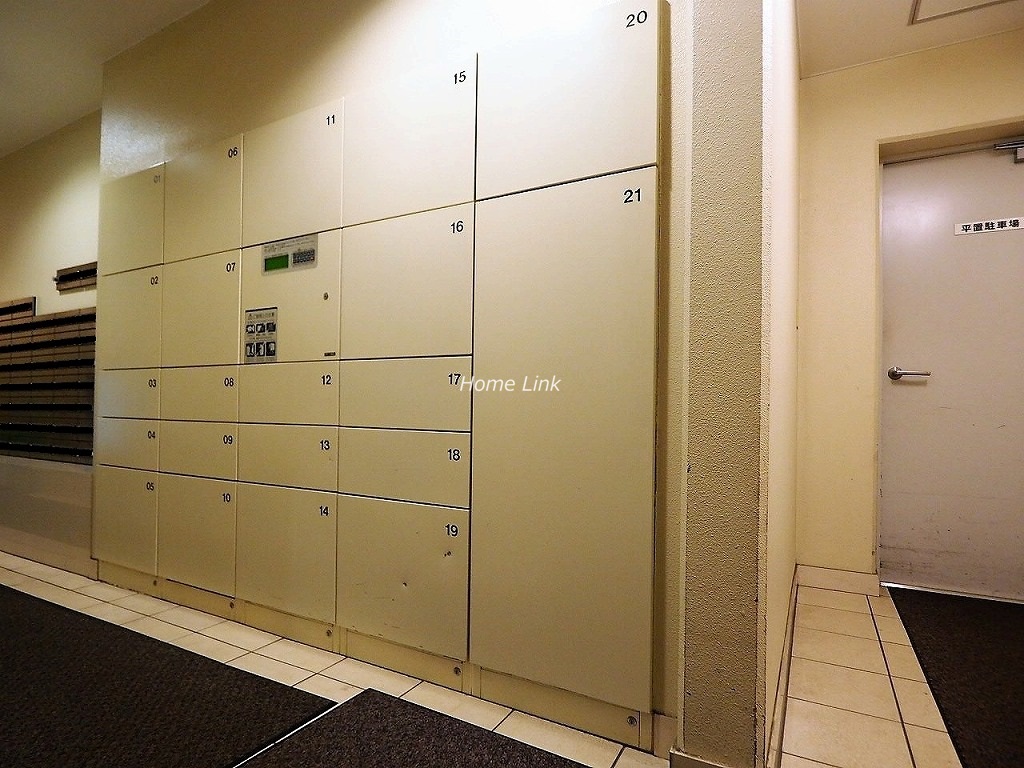 グランスイート浮間舟渡 宅配ボックス