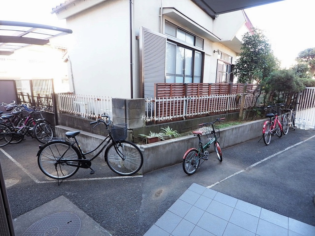 サンライフ東武練馬 駐輪場