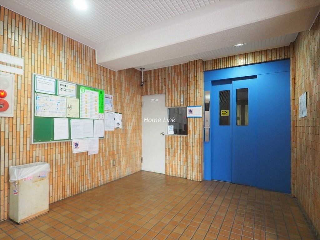 ハイネス成増 エレベーターホール