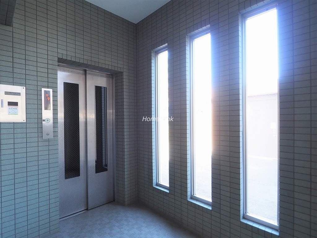 リスタ東武練馬アソシア エレベーターホール