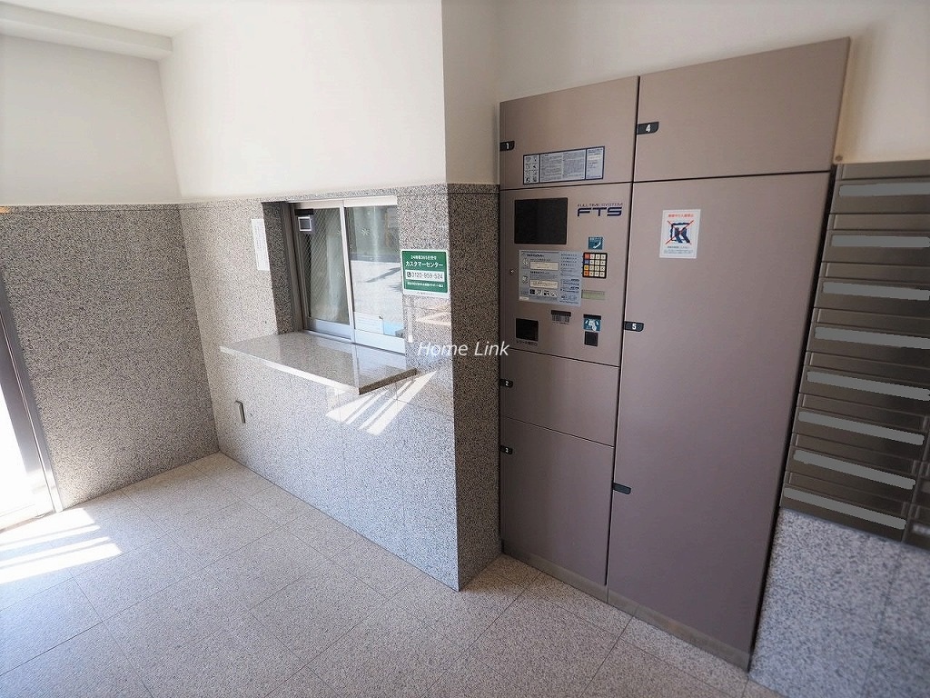 リスタ東武練馬アソシア 宅配ボックス