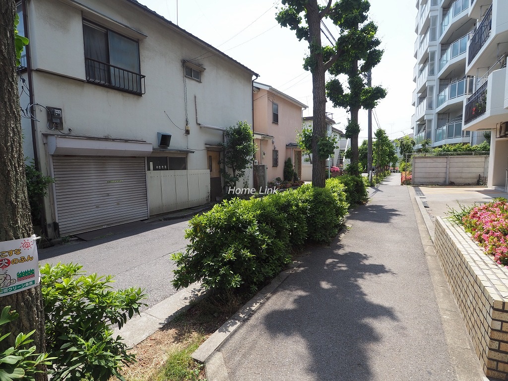 いづみハイツ本蓮沼　前面道路歩道