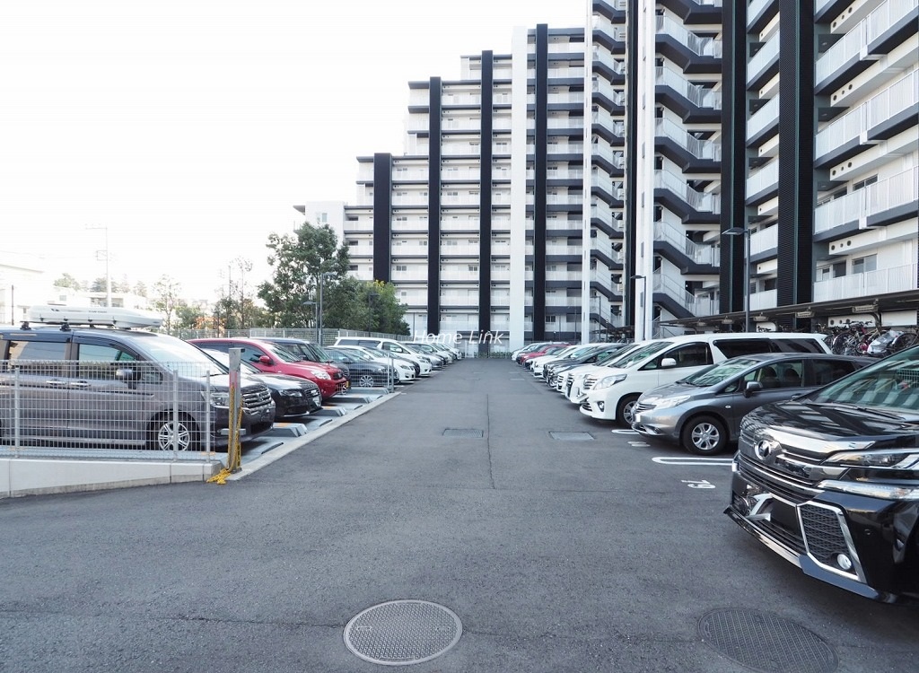 シティテラス成増 駐車場