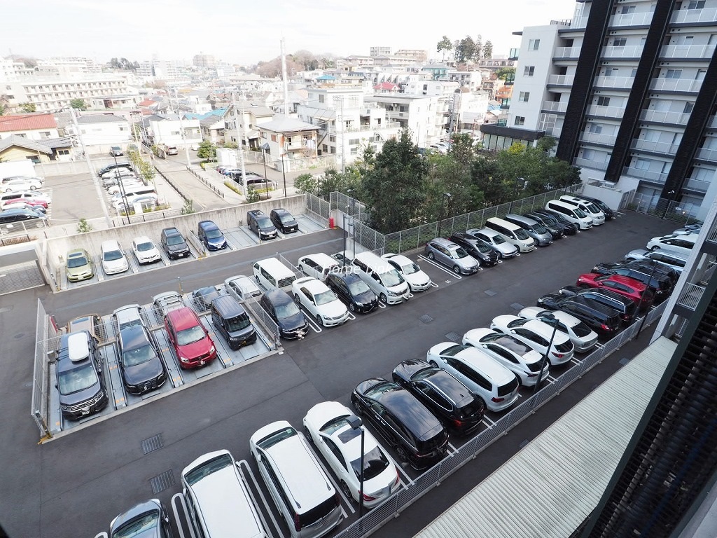 シティテラス成増 駐車場