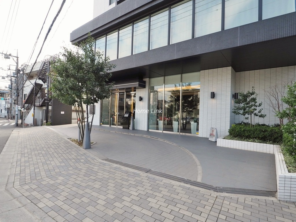 シティテラス成増 エントランス前