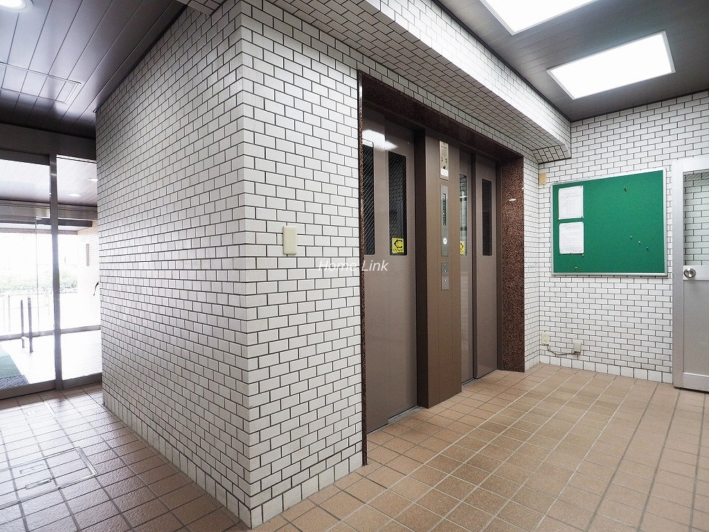 ライオンズマンション上板橋　エレベーターホール
