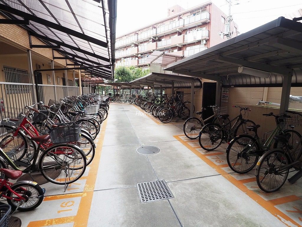 ライオンズマンション上板橋　駐輪場