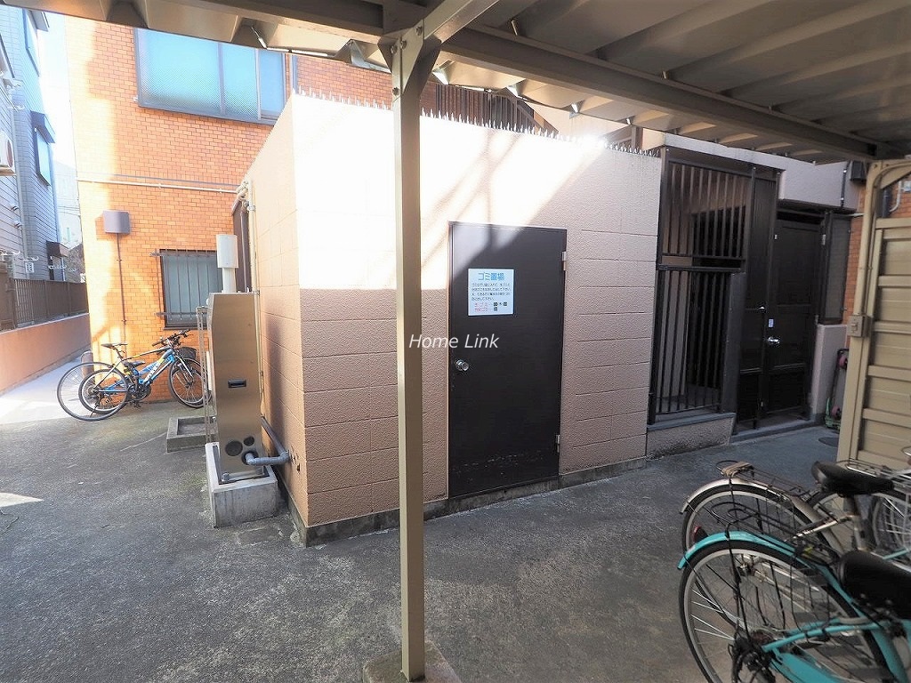 ライオンズマンション池袋要町　ゴミ置き場