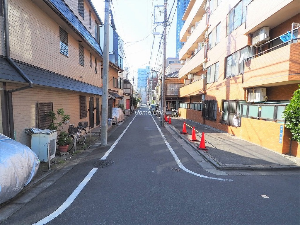 ライオンズマンション池袋要町　前面道路