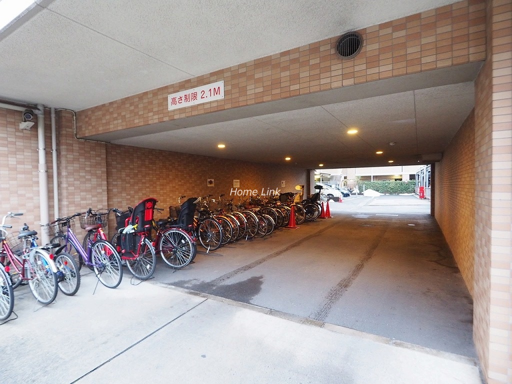 レーベンハイム志村プレノルガール 駐輪場