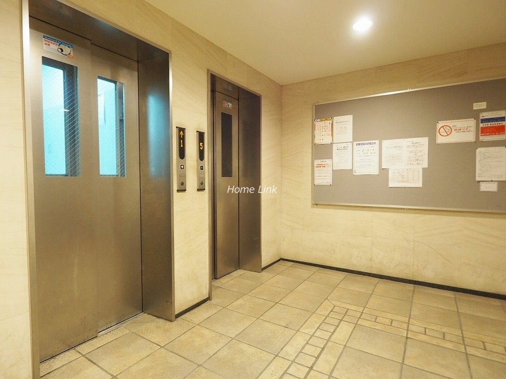 レーベンハイム志村プレノルガール エレベーターホール