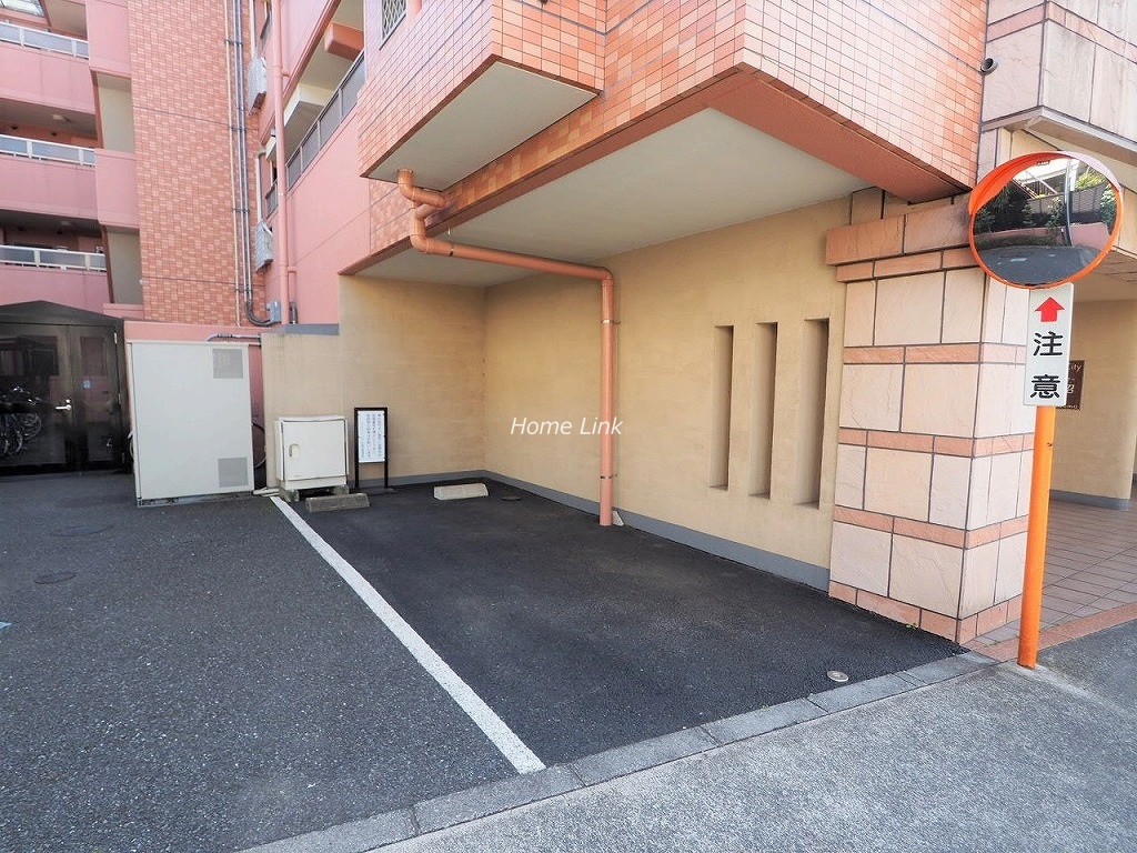 エクセレントシティ本蓮沼 駐車場