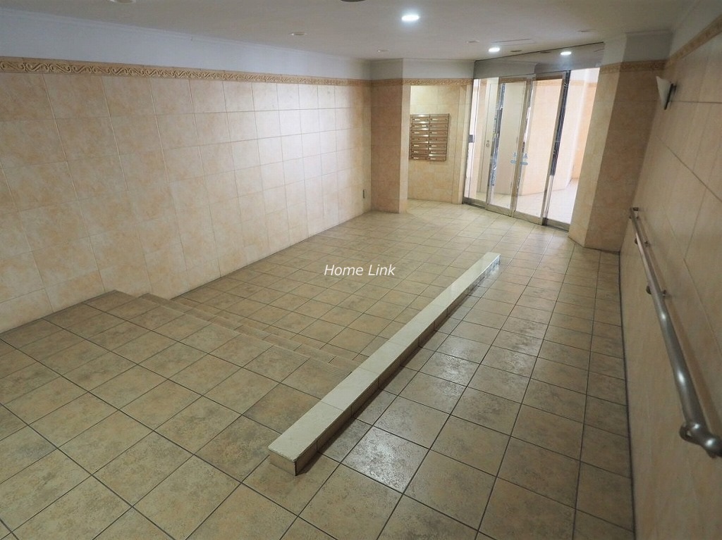 グランシティ志村坂上 エントランススロープ