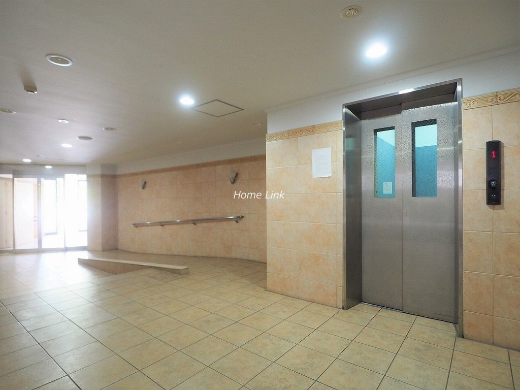 グランシティ志村坂上 エレベーターホール