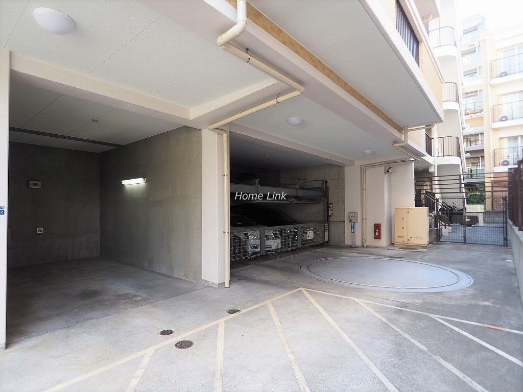 グランシティ志村坂上 駐車場