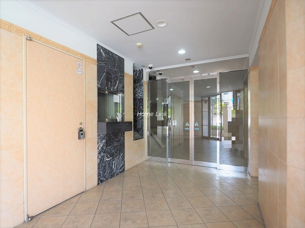 グランシティ志村坂上 エントランス管理人室