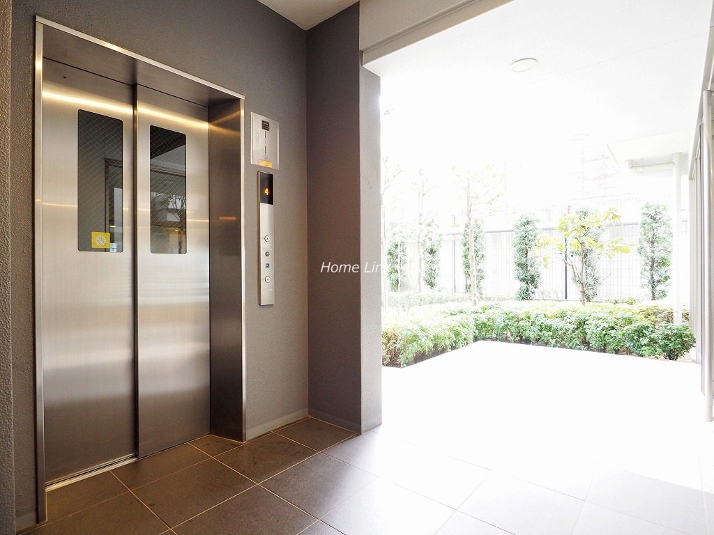 志村レジデンス　エレベーターホール