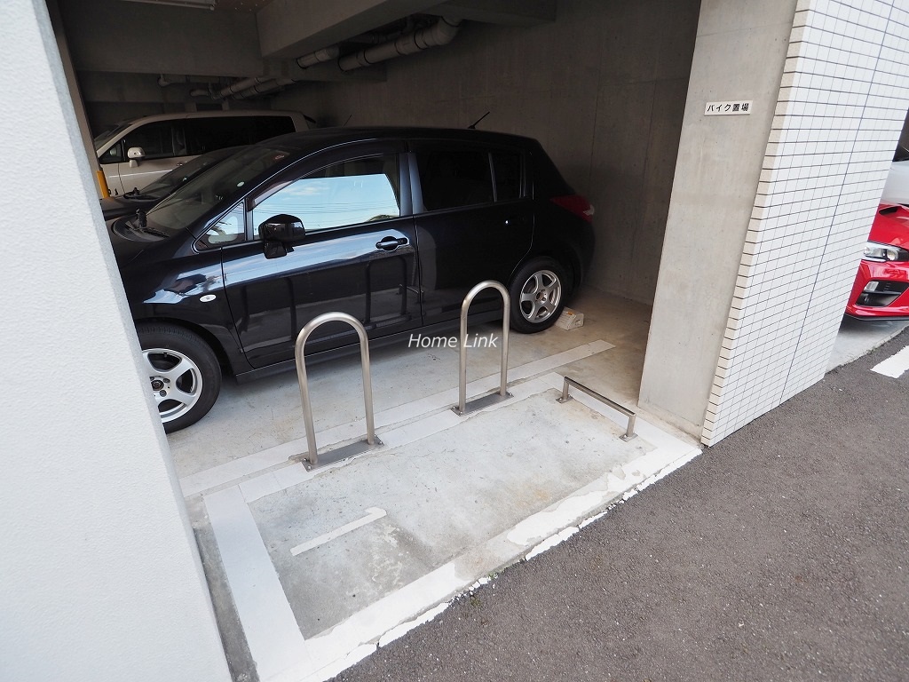志村レジデンス　バイク置き場