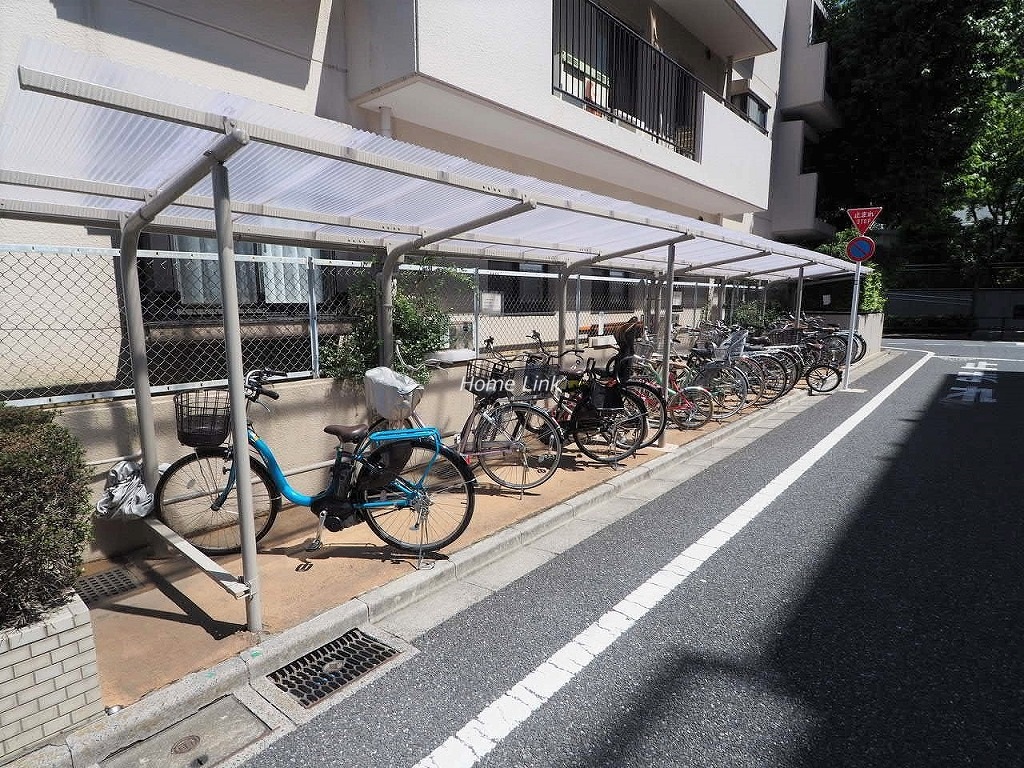 成増パーク・ホームズ　駐輪場