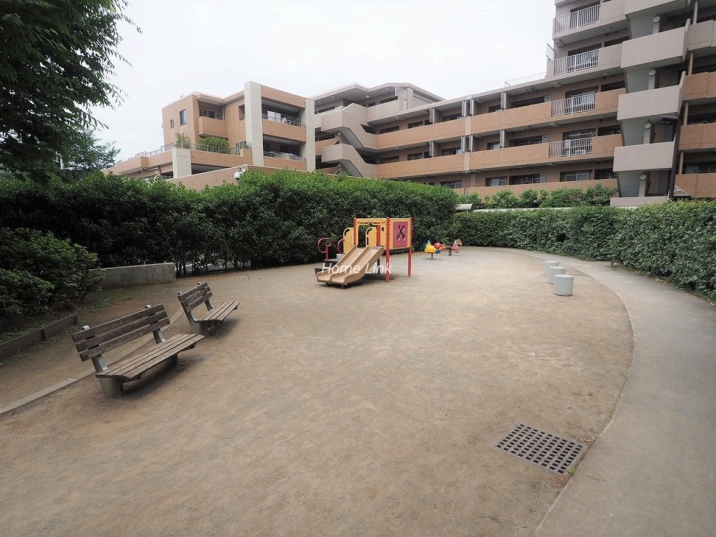 ときわ台メリーガーデン　前野町三丁目緑の広場