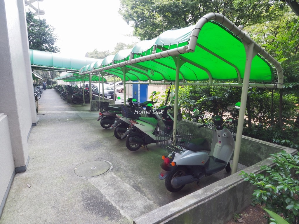 サンシティF棟 バイク置場