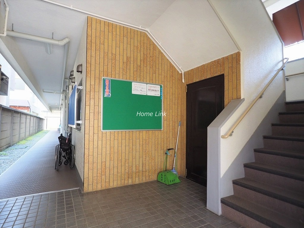 サンシュウ常盤台第一コーポ　エントランス