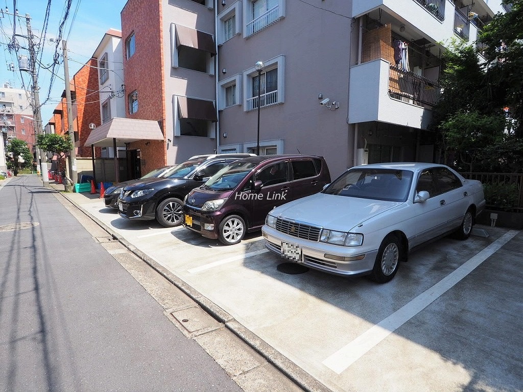 サンシュウ常盤台第一コーポ　駐車場