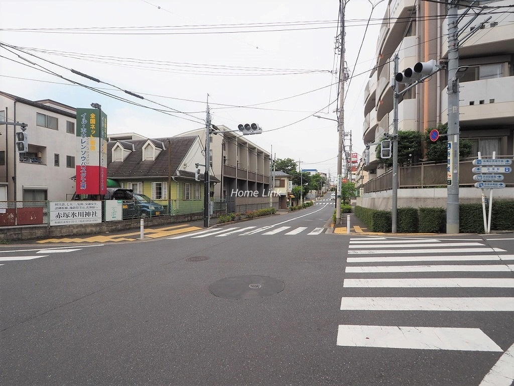 セーヌヴァン・シッス 前面道路