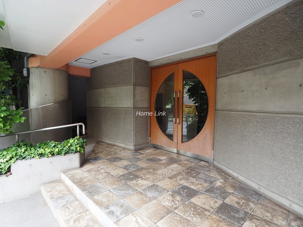 セーヌヴァン・シッス エントランス