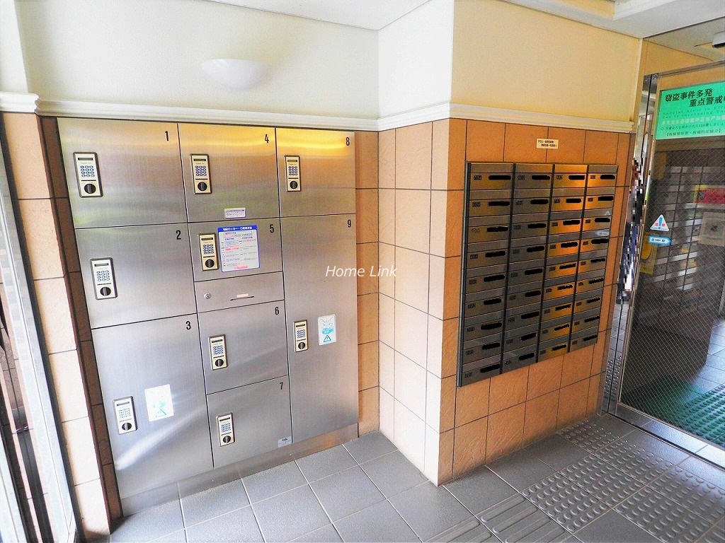 プレジャーガーデン上板橋 宅配ボックス