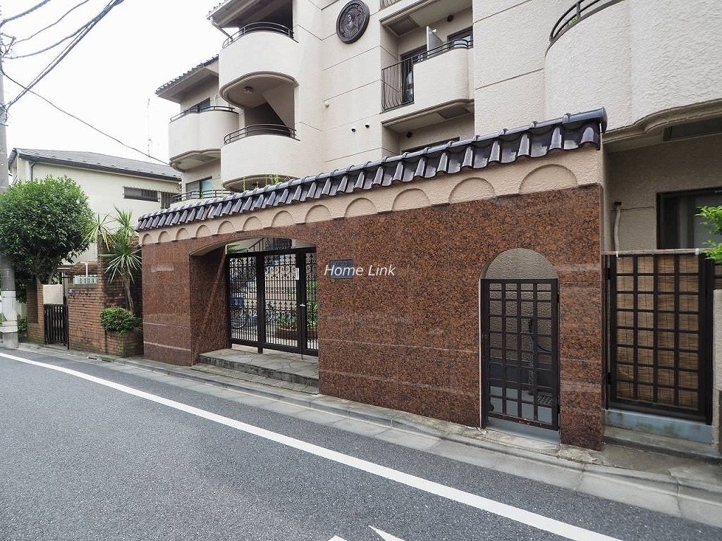レスポワール成増 エントランス前