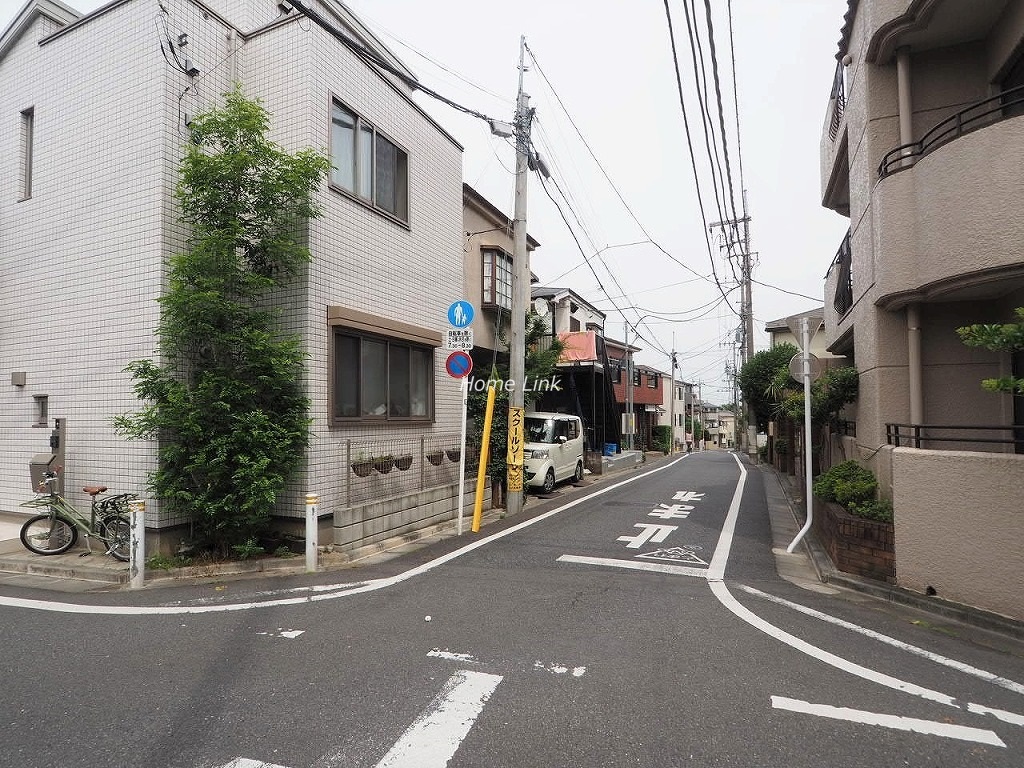 レスポワール成増 前面道路
