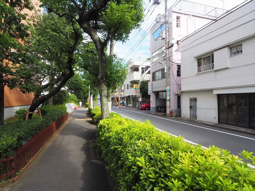 前野町ハイツ 前面道路歩道