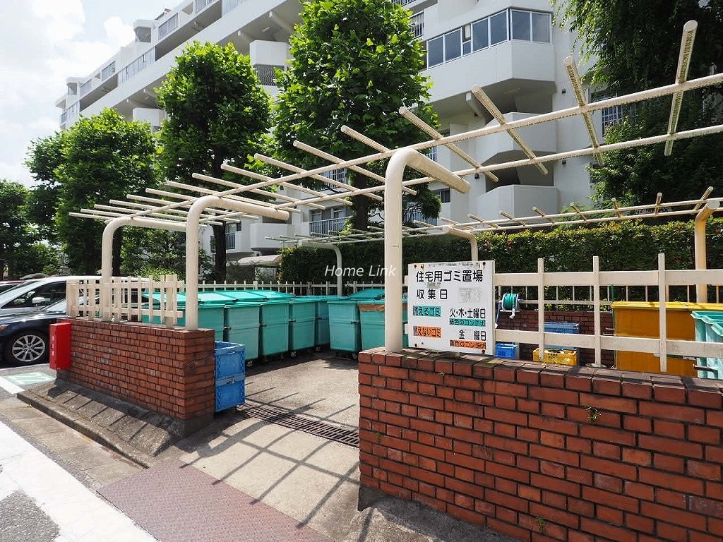 前野町ハイツ3号棟 ゴミ置き場