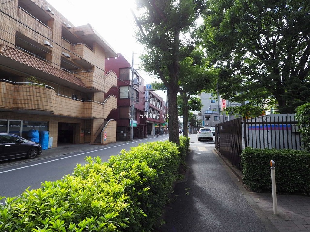 前野町ハイツ 前面道路歩道