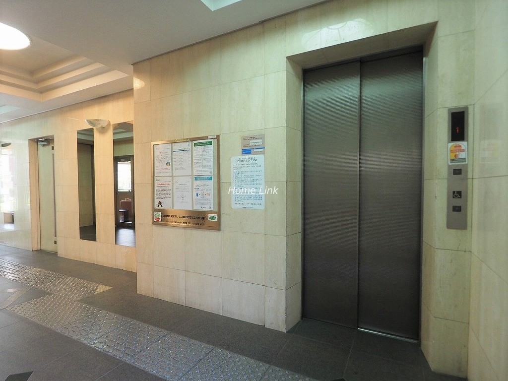 大山ダイカンプラザ A棟 エレベーターホール