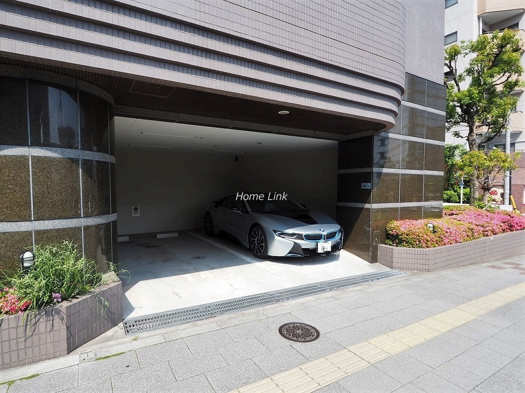 大山ダイカンプラザ A棟 駐車場