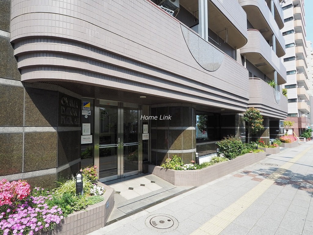 大山ダイカンプラザ A棟 エントランス前