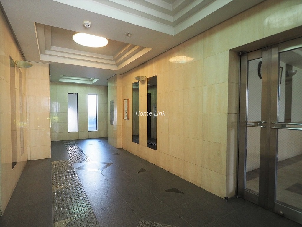 大山ダイカンプラザ A棟 エントランスホール