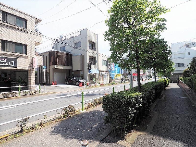 蓮根スカイマンション　前面道路歩道