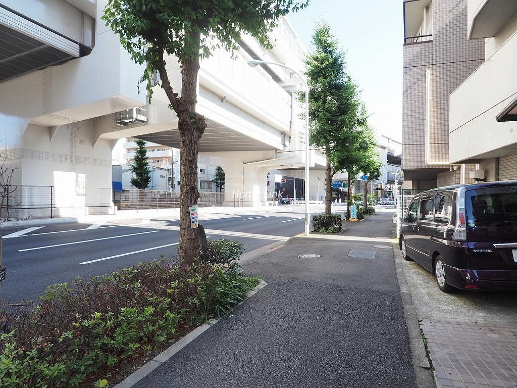 カーサ北池袋　前面道路歩道