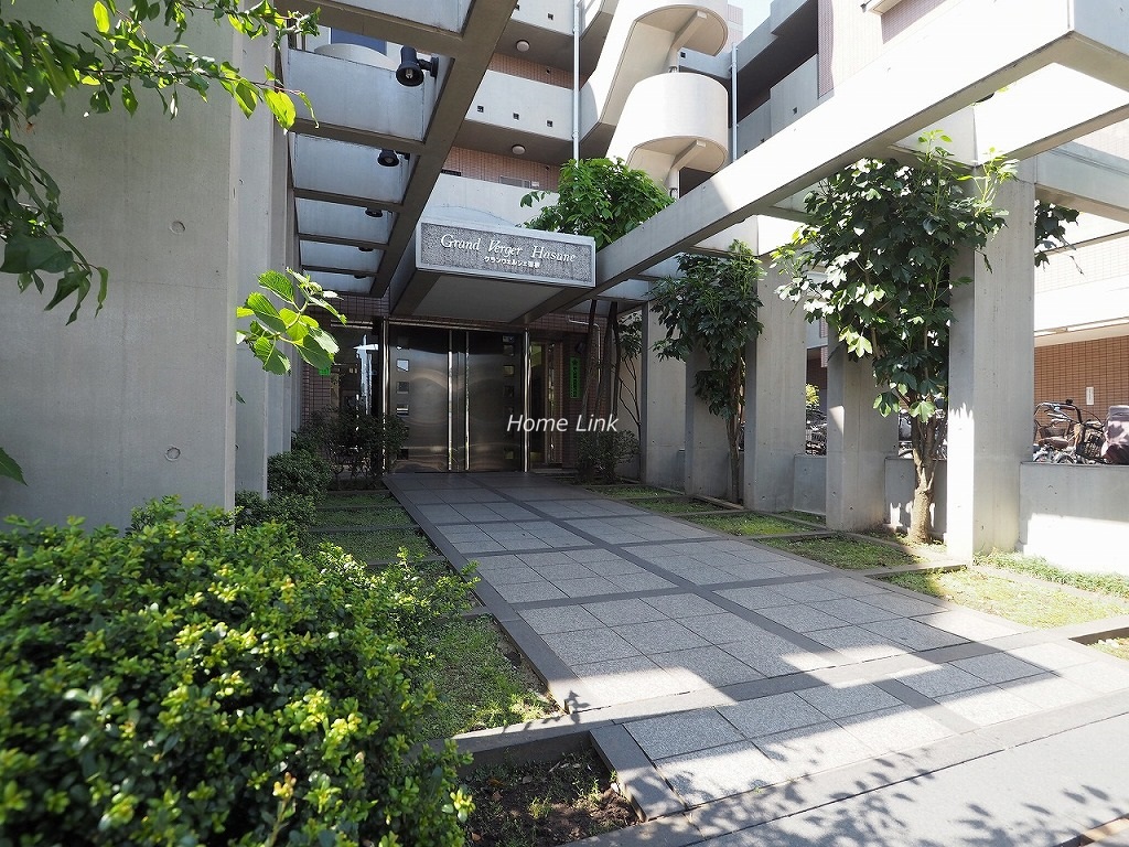 グランヴェルジェ蓮根 エントランス前