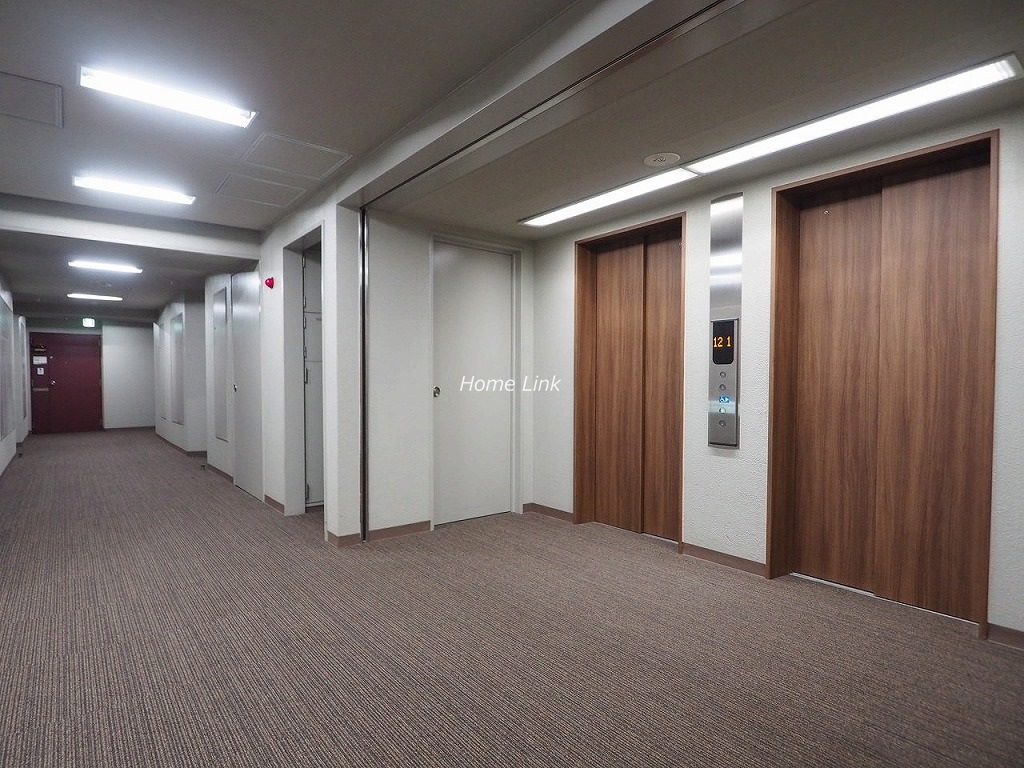 サンシティG棟　エレベーターホール