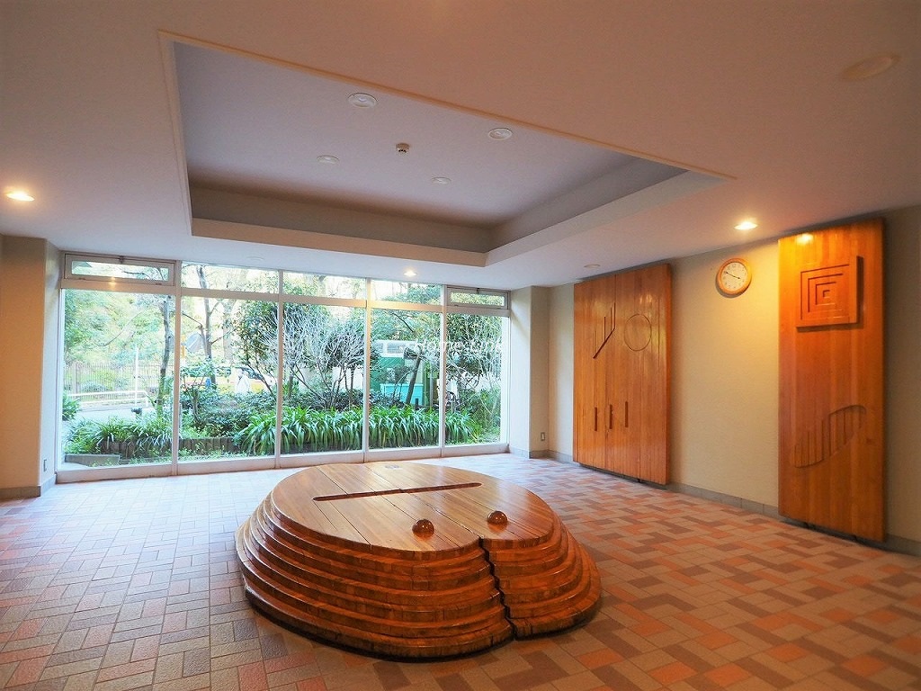 サンシティH棟 エントランスロビー