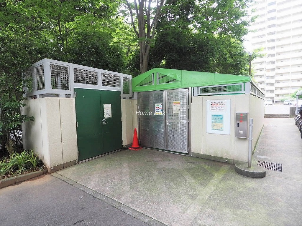 サンシティH棟 ゴミ置き場