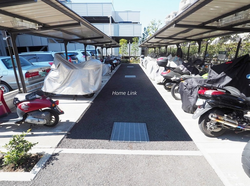 シティテラス板橋蓮根　バイク置場