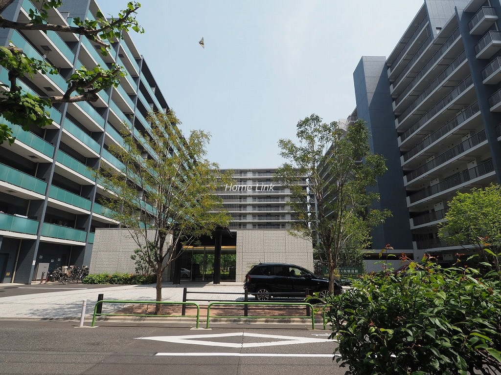 シティテラス板橋蓮根　エントランス前